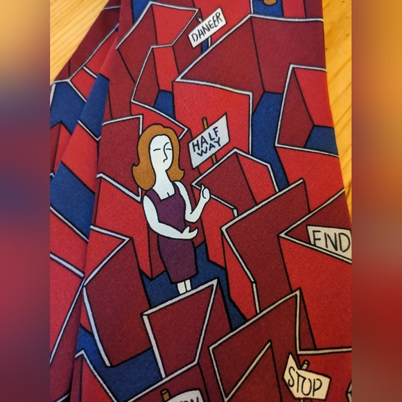 Beatles Silk "Day Tripper" Tie - Picture 3 of 6